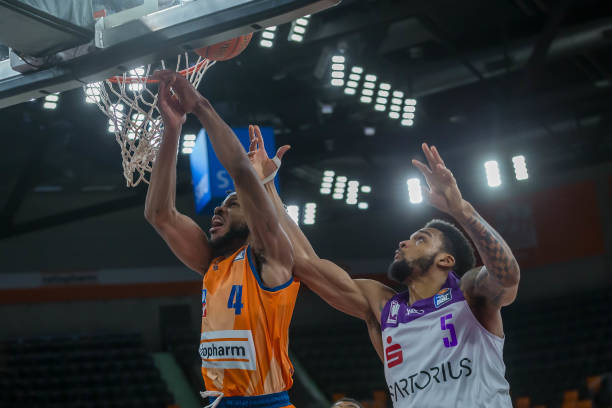 特别是在本 特别是在本